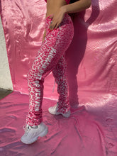 Load image into Gallery viewer, PINK LEOPARD POLAR FLEECE CARGO PANTS